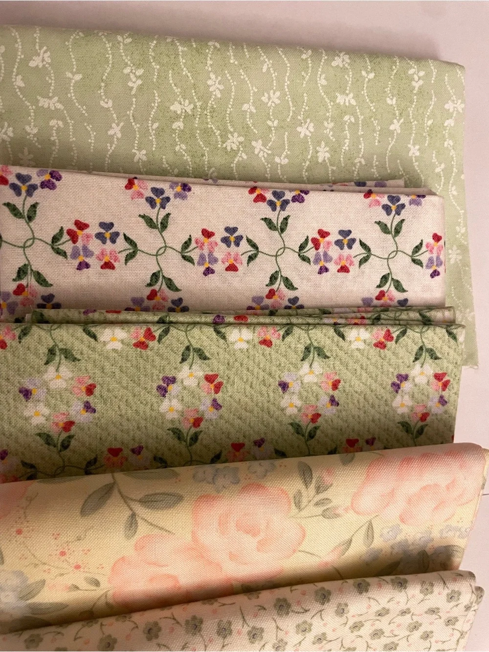Soft Floral Patchwork Fabric fat quarters / scrap Pastel Green and Pink.